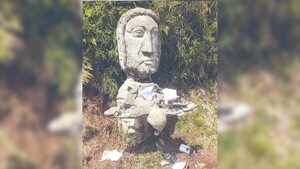 Destruyen el "Ykua levantol" y dejan un mensaje religioso