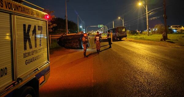 Diario HOY | Violento accidente en ruta Guarambaré-Villeta se cobra la vida de un conductor