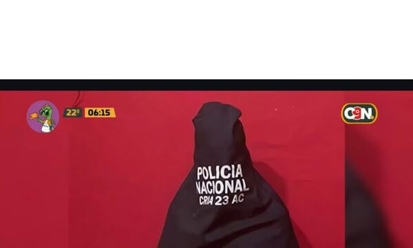 (VIDEO)Cayó depravado que exhibía su “asunto” a alumnos de una escuela a punta de cuchillo