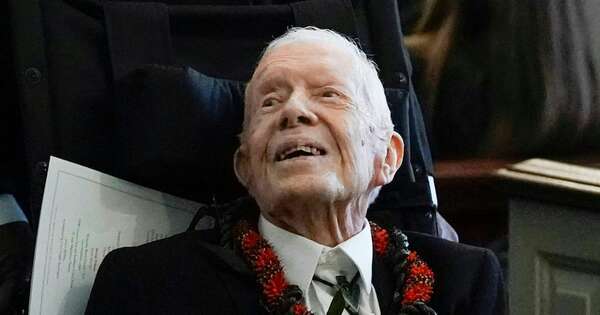 La Nación / A sus 100 años, Jimmy Carter votó por Kamala Harris