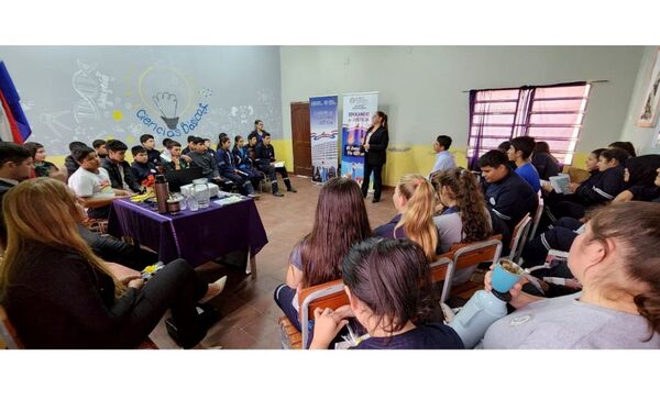 Educando en Justicia enseña leyes, derechos y obligaciones en Ñeembucú