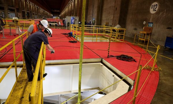 Realizan mantenimiento trisemestral de la U12 de la Central Hidroeléctrica ITAIPU