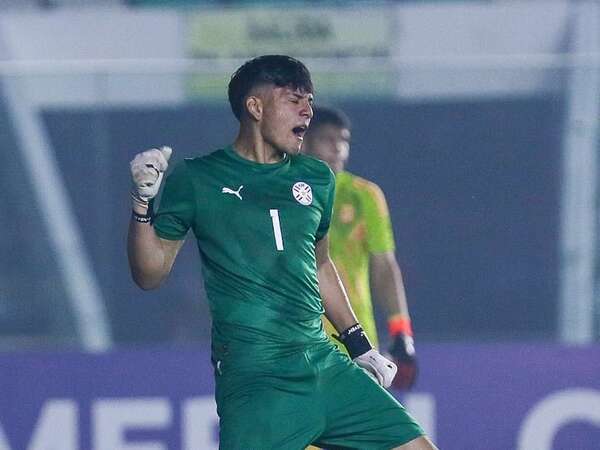 Félix Fernández: de delantero a arquero de la selección paraguaya Sub 15 - Selección Paraguaya - ABC Color
