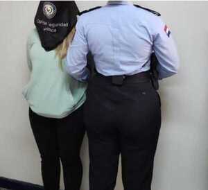 Empleada de un comercio imputada por apropiarse de unos USD 14.000 - La Clave