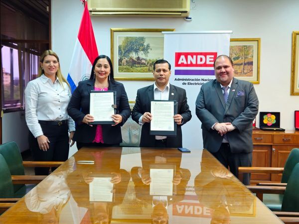 ANDE Y MUNICIPALIDAD DE LA PAZ FIRMARON ACUERDO PARA MEJORAR ILUMINACIÓN - Itapúa Noticias
