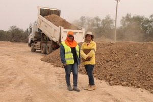 Mujeres también toman protagonismo en obras viales como el Corredor Bioceánico
