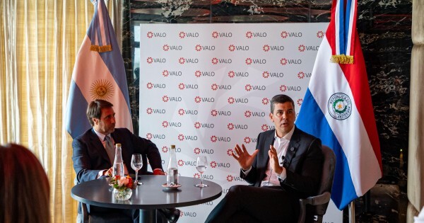 Peña va a pasar el fin de semana a Punta del Este con hermetismo y falencias en el equipo de comunicación