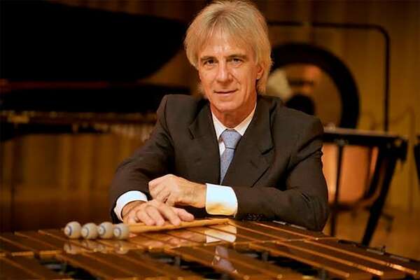El percusionista brasileño Ney Rosauro actuará hoy en el Teatro Tom Jobim - Espectáculos - ABC Color