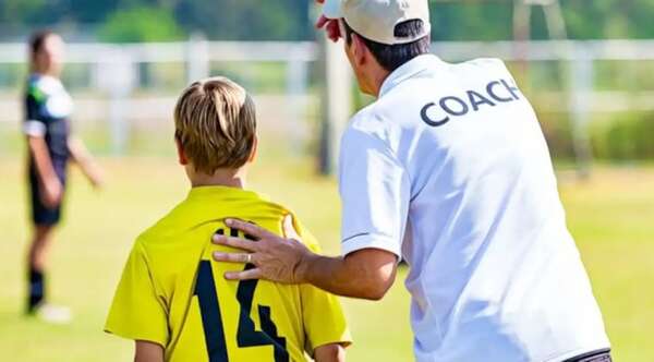 Imputan a profesor de escuela de fútbol por abuso sexual en niños - Noticiero Paraguay