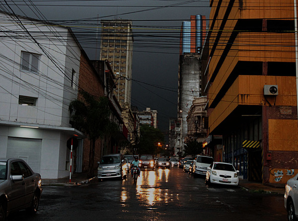 Viernes con lluvias y tormentas en todo el país - Unicanal