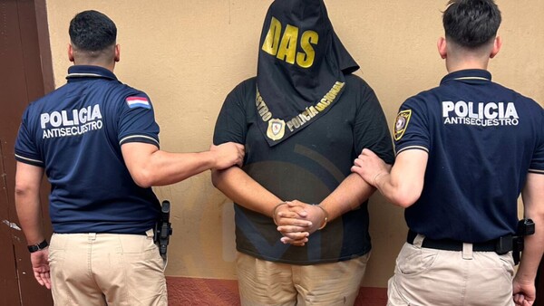Detienen a funcionaria del Poder Judicial y a su amigo por sextorsión