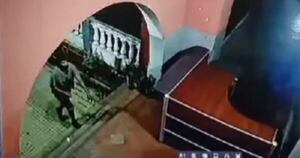 Diario HOY | Solitario ladrón “peló” cantina de una escuela en Lambaré