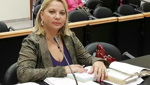 Motochorros atacaron a la fiscal Laura Romero - Noticiero Paraguay