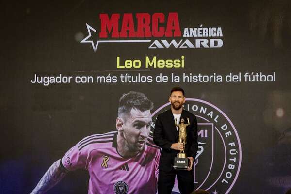 La tierna felicitación de Antonela Roccuzzo a Messi tras recibir un nuevo premio: “Sos inmenso” - Gente - ABC Color