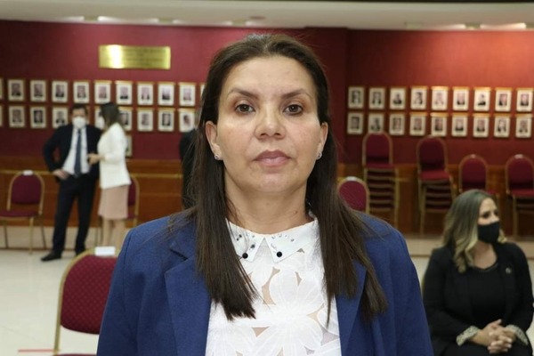 Fiscal imputará a menor tras violento reto en TikTok - ADN Digital
