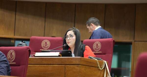 La Nación / “Se fue solo para incidentar”, dice Yamy Nal tras su roce con Celeste Amarilla