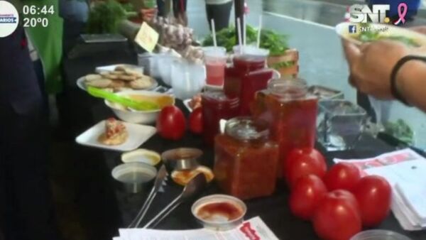 Feria del Tomate en la explanada del SNT - SNT