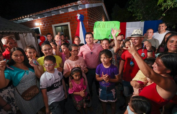 MUVH entrega viviendas a 29 familias de Paraguarí - ADN Digital