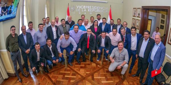 BLANCA CHÁVEZ DESTACA FRUCTÍFERA REUNIÓN CON EL VICEPRESIDENTE PEDRO ALLIANA - Itapúa Noticias