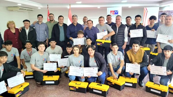 26 NUEVOS EGRESADOS EN CURSO DE MECÁNICA DE MOTOCICLETAS EN ENCARNACIÓN - Itapúa Noticias