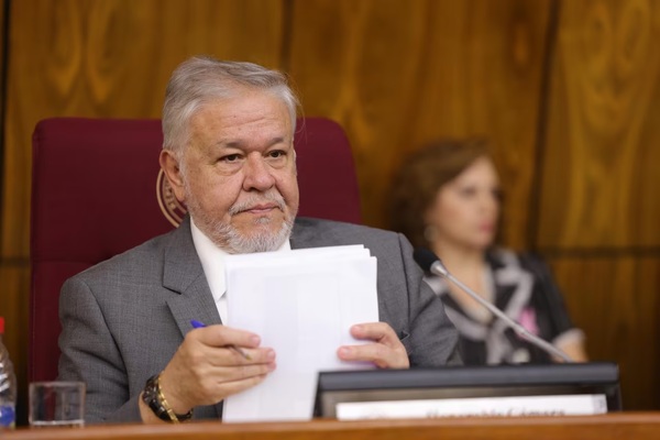 Presidente del IPS comparecerá ante el Senado por compra de bonos y presunto desvío de fondos