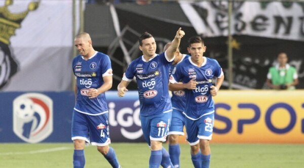 Versus / De Olimpia lo llamaron por si las dudas, pero él se apuró