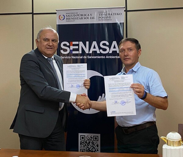 Firma de convenio entre la Municipalidad de Filadelfia y el SENASA