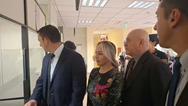 Juez establece fianza y prohibiciones para Anadelia Acosta y tres imputados