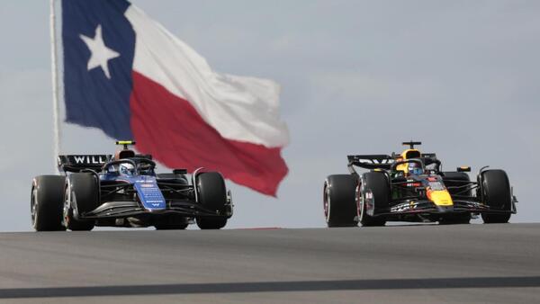 Verstappen da un paso al frente y se alza con la pole al 'sprint' en Austin