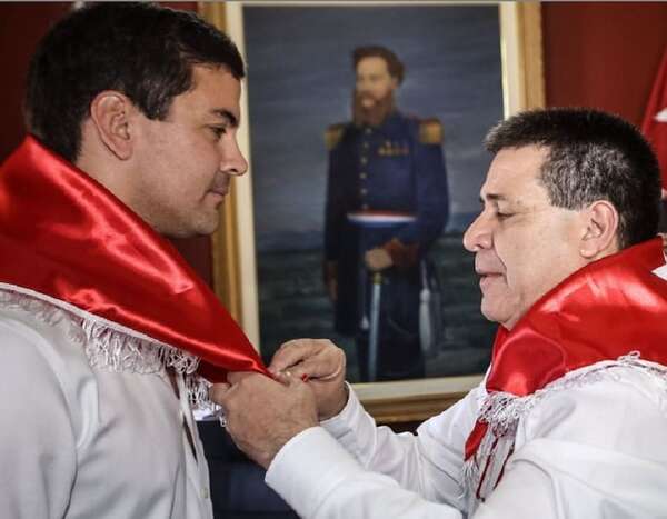 Santiago Peña no saludó al PLRA por su gesta del 18 de octubre - Política - ABC Color
