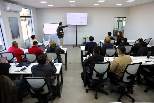 Este lunes arranca la segunda capacitación sobre vehículos eléctricos - .::Agencia IP::.