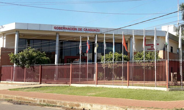 Empresa denunciada por mal estado de alimentos no tiene vínculos con la Gobernación de Caaguazú - Noticiero Paraguay