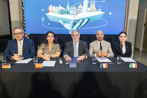 Anuncian la tercera edición de la “Feria de Becas Europeas” en Asunción - Unicanal