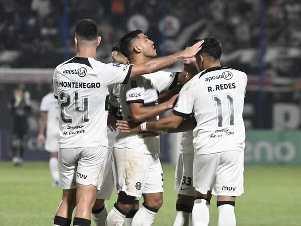 La formación de Olimpia para enfrentar a Libertad en el clásico blanco y negro - Olimpia - ABC Color