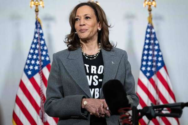 Kamala Harris agudiza los ataques contra Trump porque está “cada vez más desquiciado” - Mundo - ABC Color