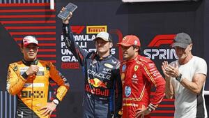 Verstappen vuelve a ganar