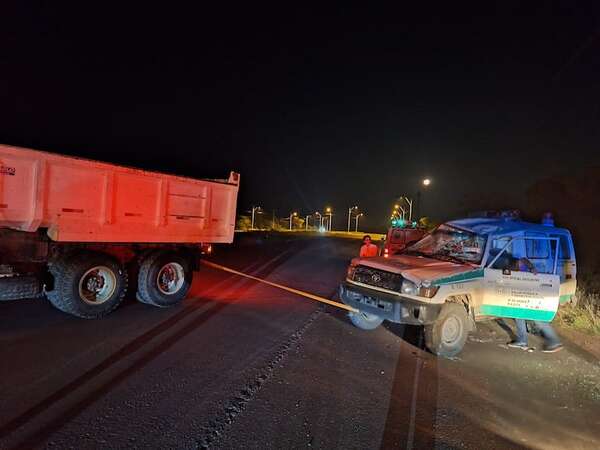 La única ambulancia de Nanawa se accidentó al esquivar un oso hormiguero, según el conductor - Nacionales - ABC Color