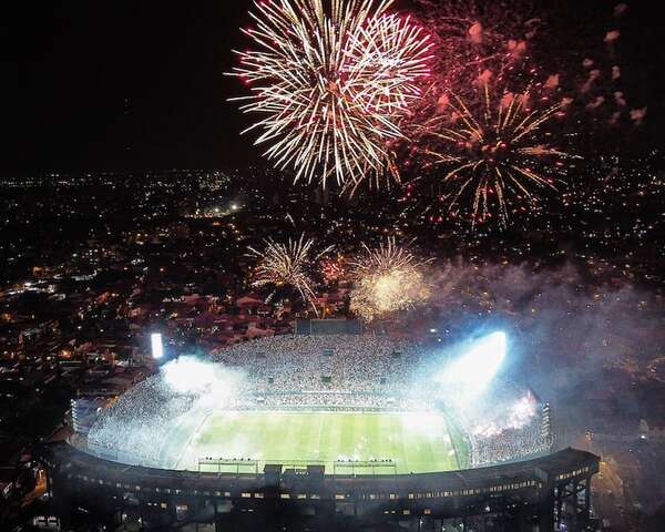 Clásico día de fútbol por el Clausura - Fútbol - ABC Color