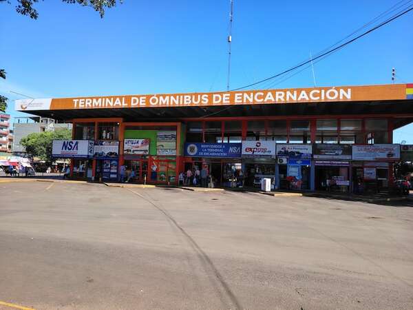 Terminal de ómnibus de Encarnación: “no está a la altura” de lo que representa la ciudad - Nacionales - ABC Color