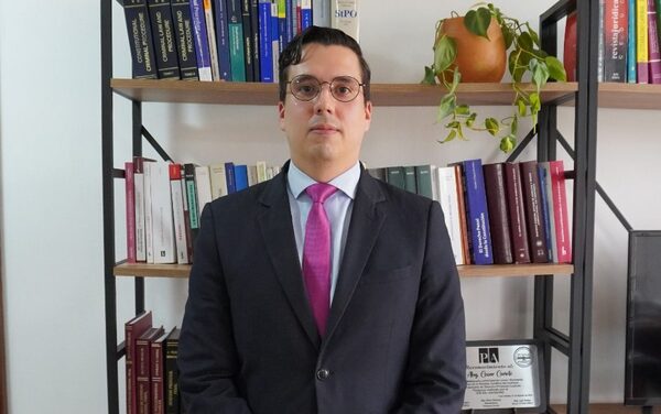 “En la práctica, existen muchísimas violaciones de derechos procesales”