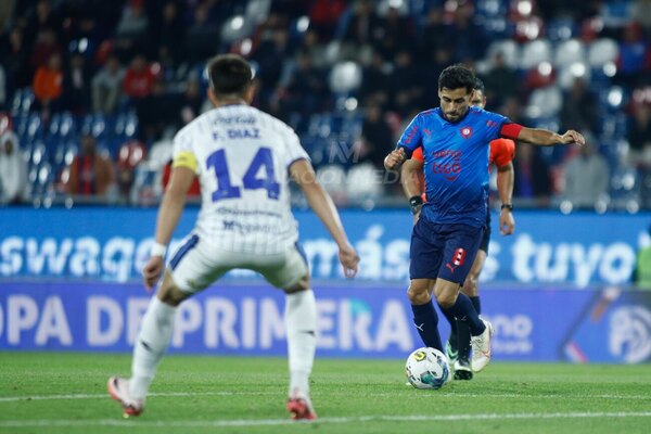 Versus / Cerro Porteño visita a Sol de América buscando recortar aún más distancia