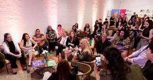 Diario HOY | Encuentro de mujeres políticas abre el diálogo sobre la violencia digital que padecen