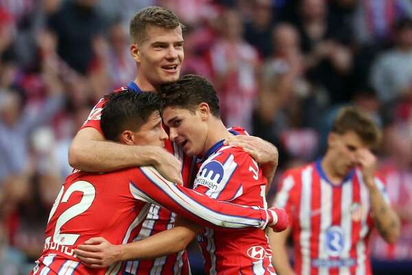 Giuliano centra y Griezmann remata tres puntos para el Atlético - Fútbol Internacional - ABC Color
