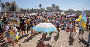 La Nación / Rechazan el turismo de masas en las islas Canarias