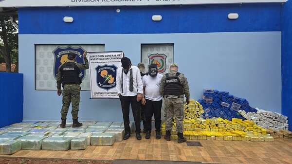 Detectan un ómnibus con doble fondo: ocultaba más de 1.300 kilos de marihuana - Policiales - ABC Color