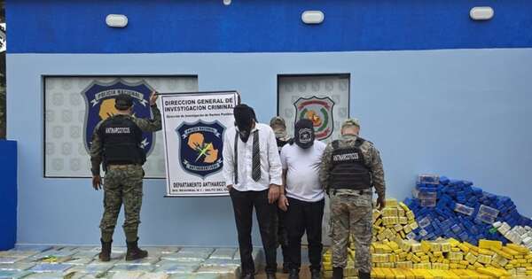 La Nación / Incautan bus con drogas en Canindeyú