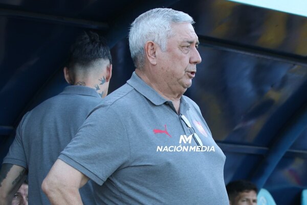 Versus / Carlos Jara Saguier: "Este equipo va de menos a más"