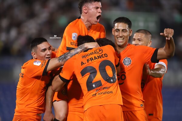 Versus / Olimpia se deshace de Libertad y da otro enorme paso hacia el título