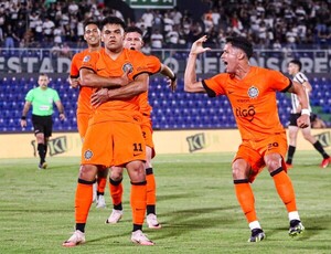 Olimpia se afianza en la punta