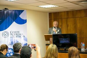 Ministro Garay disertó sobre el rol del magistrado desde una perspectiva ética